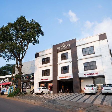 Oyo 9404 Hotel White Fort 玛纳多迪 外观 照片