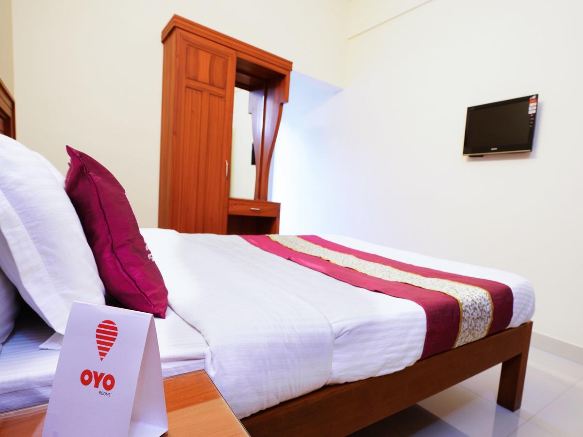 Oyo 9404 Hotel White Fort 玛纳多迪 外观 照片
