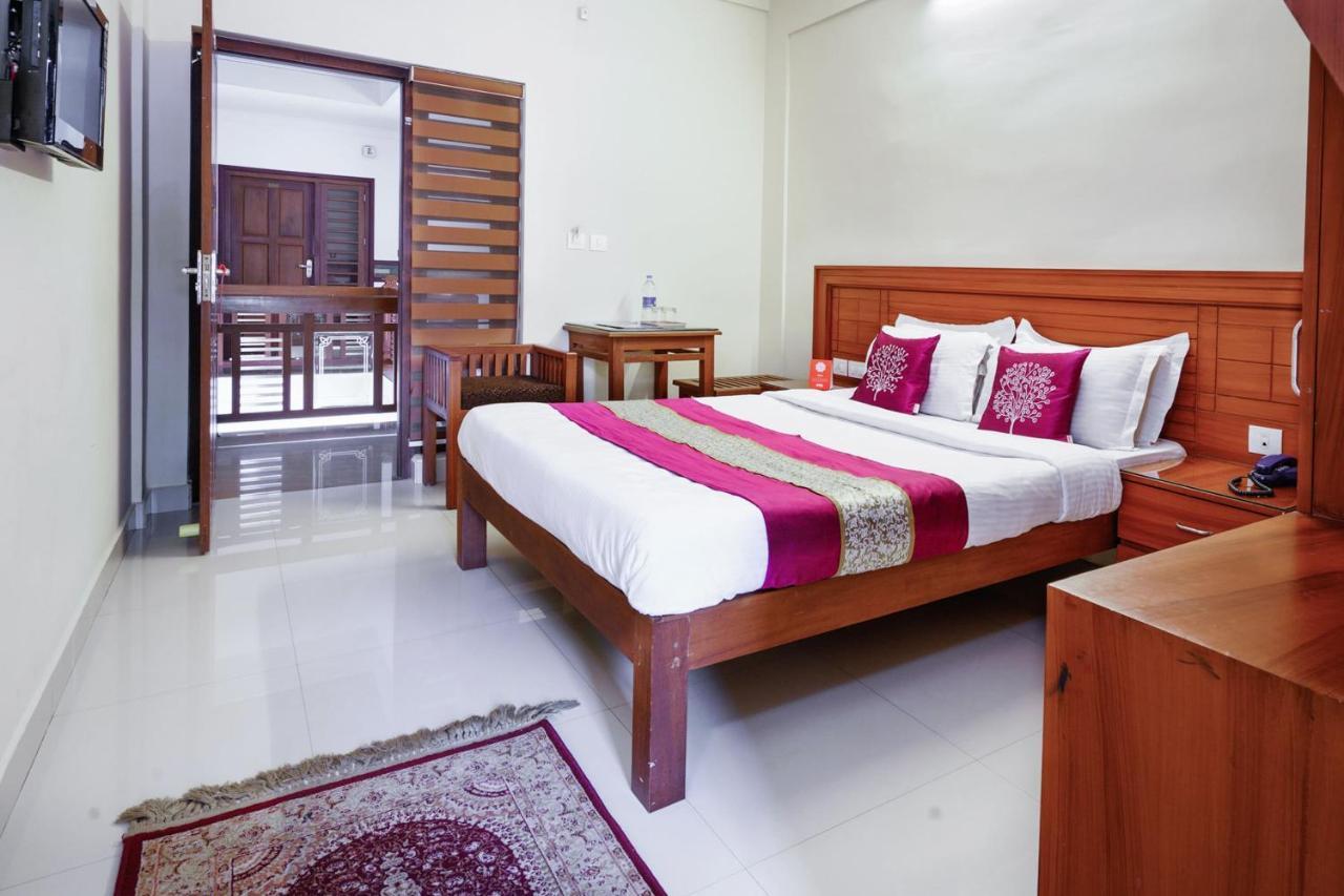 Oyo 9404 Hotel White Fort 玛纳多迪 外观 照片
